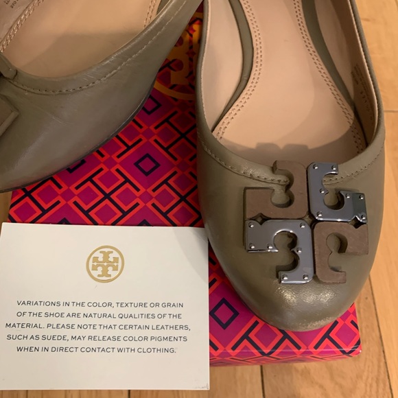SOLD!! Pre-loved Tory Burch Lowell Flat - North Leather - Picture 2 of 8